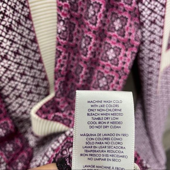 NYDJ Scarf Print Split Neck Blouse - Picture 10 of 13